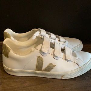 Veja 3-Lock  Leather Sneakers